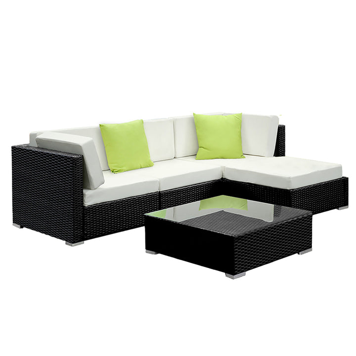 5 Piece Wicker Sofa and Coffee Table